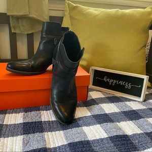 Excellent condition Korks ankle boots